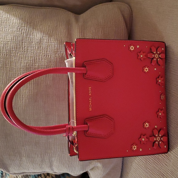 Michael Kors NWT Mercer MD Leather messenger handbag - Picture 1 of 9